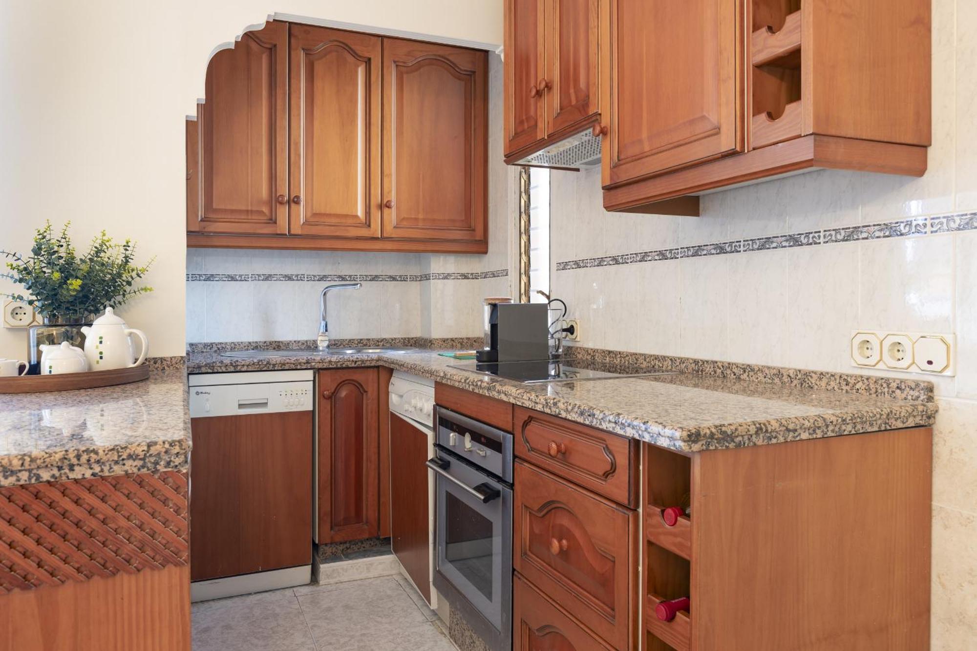 Beachfront Apartment With Terrace And Seaviews Fuengirola Exteriör bild